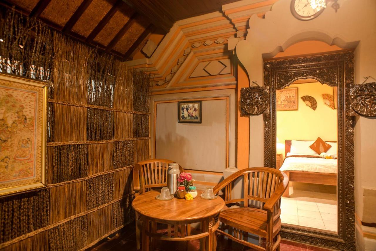 Kamar Suci House Hotell Ubud Exteriör bild